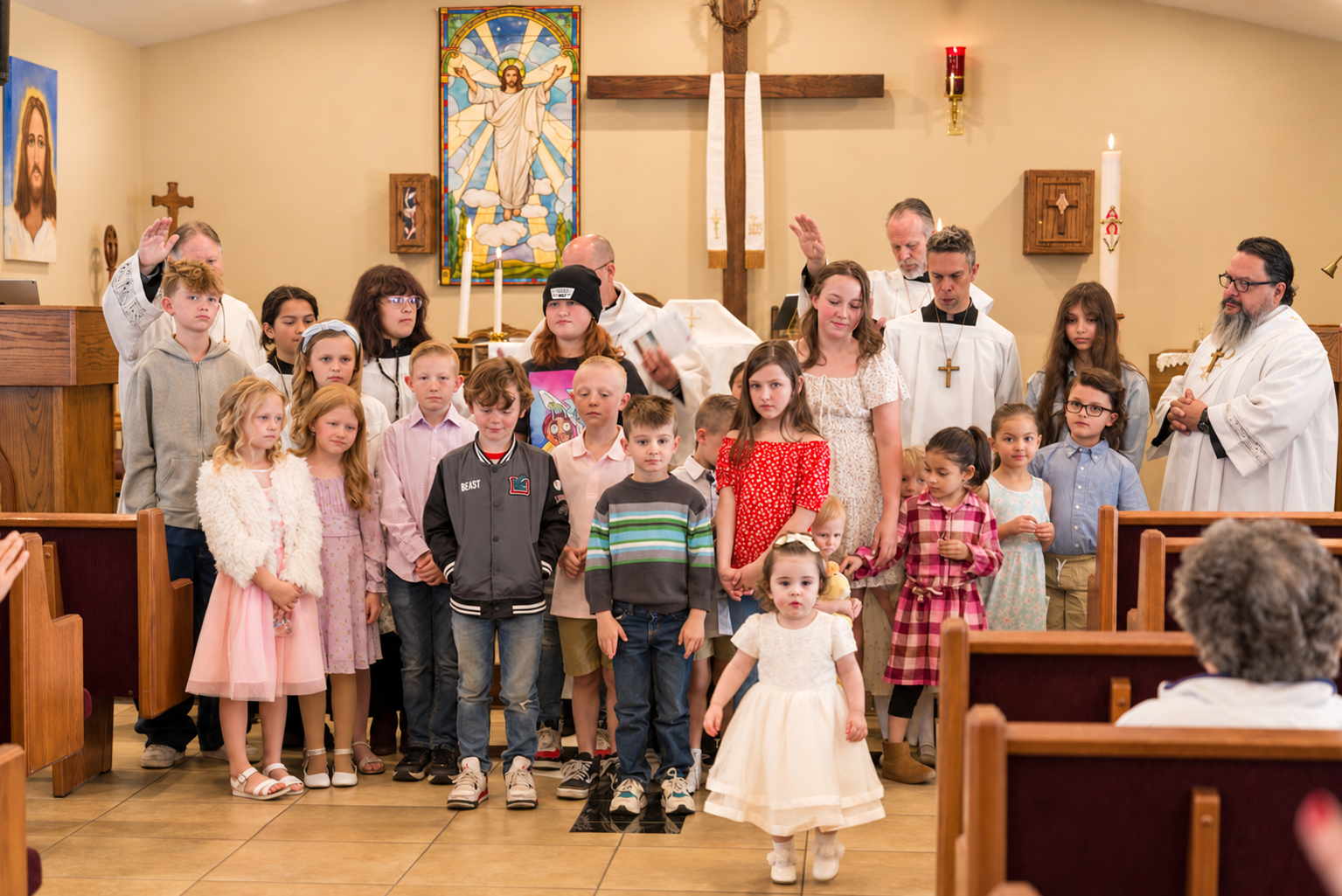 Children gathered with St. Paul’s clergy for a blessing